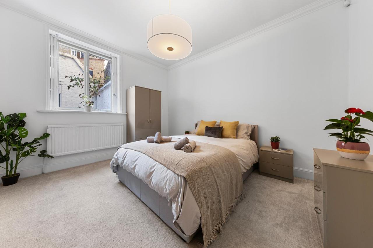 Harrods 2 Bed Lux Flat W/patio London