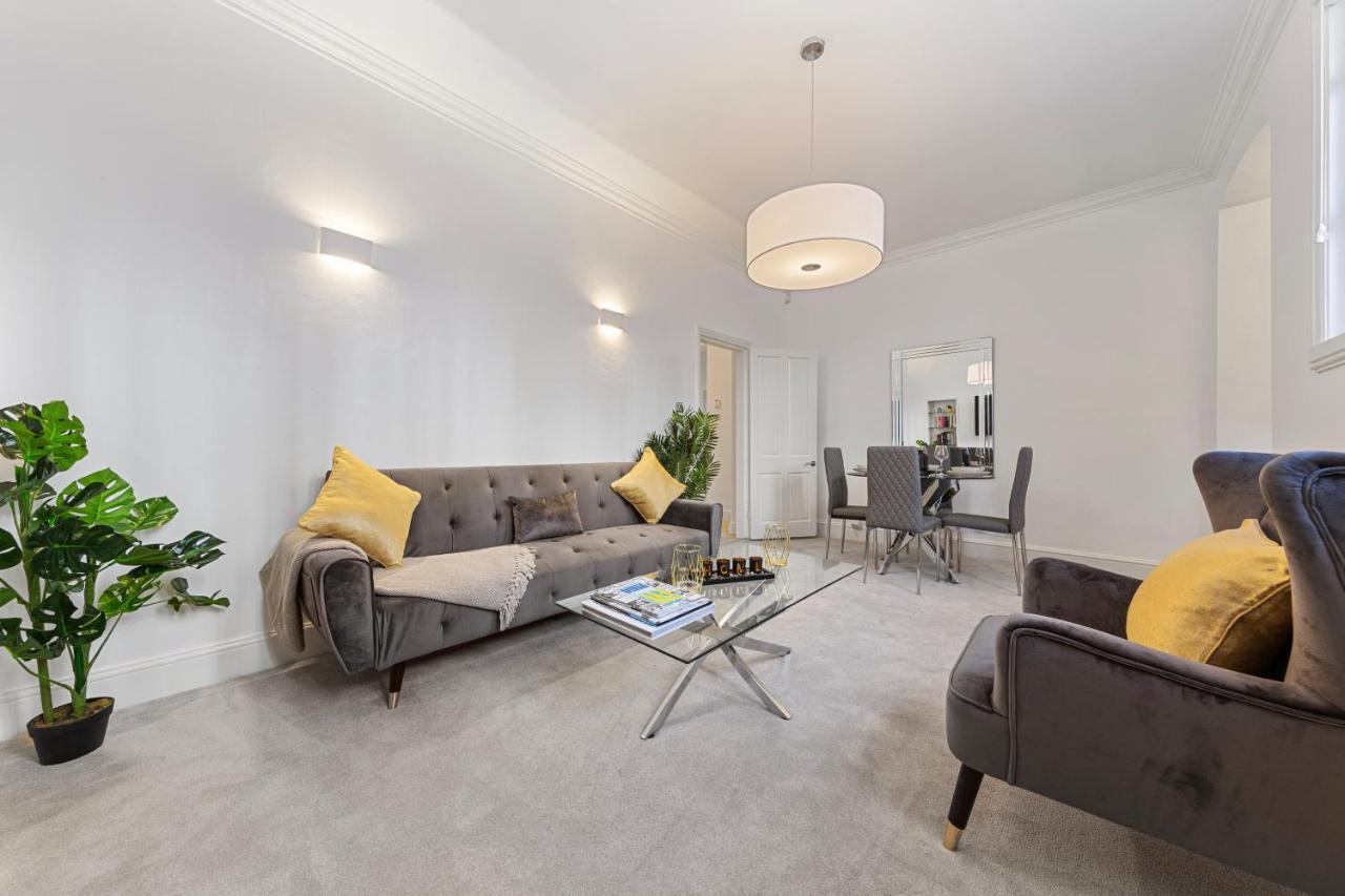 Harrods 2 Bed Lux Flat W/patio Apartment London