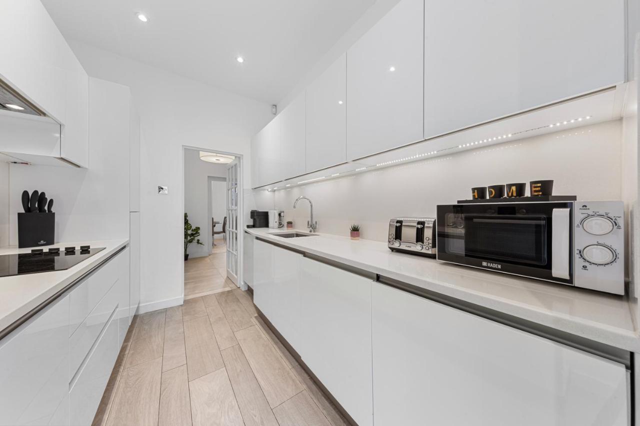Harrods 2 Bed Lux Flat W/patio London