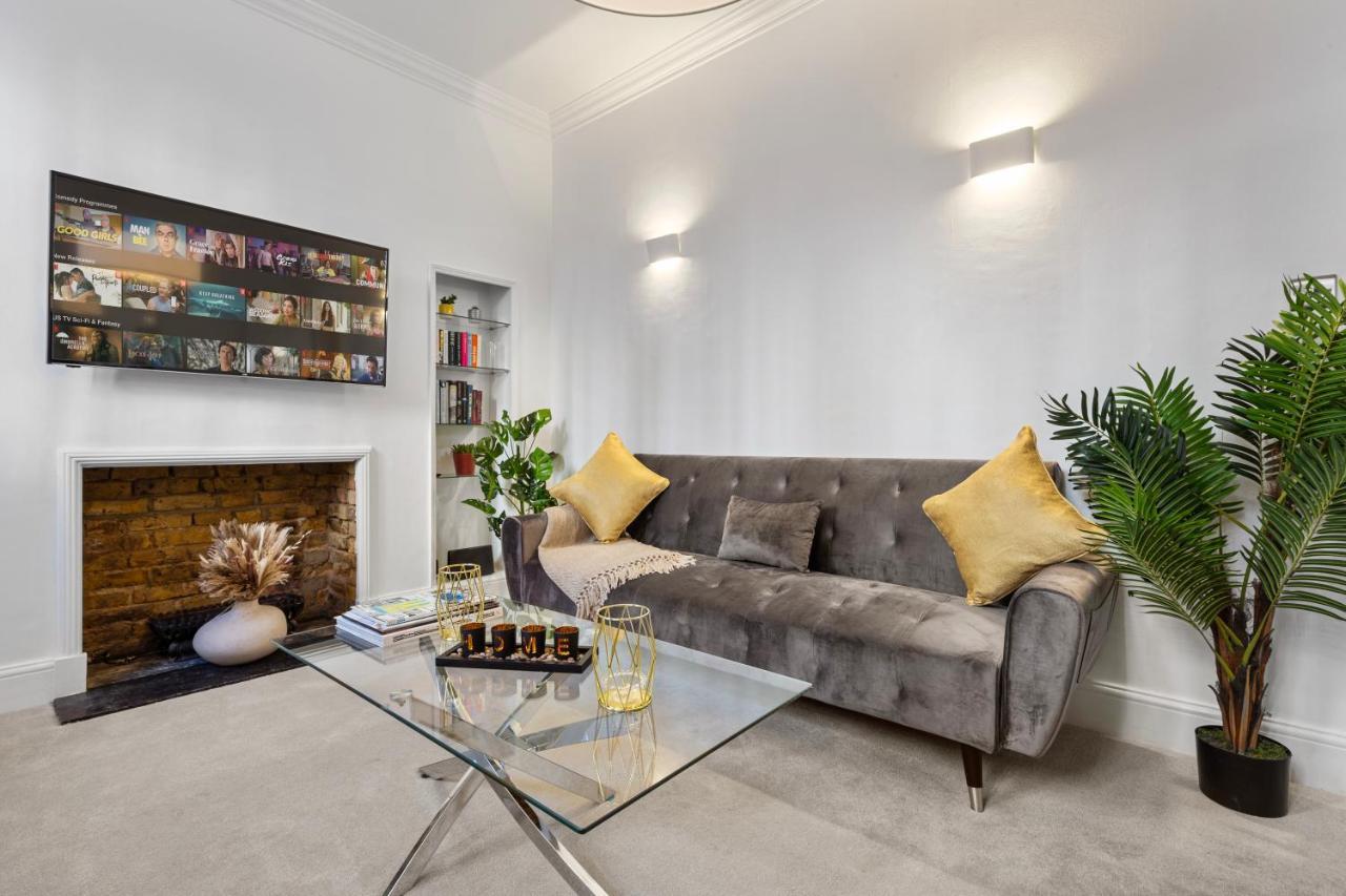 Harrods 2 Bed Lux Flat W/patio Apartment London